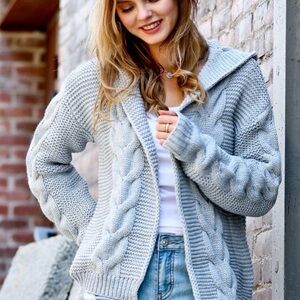 New Heather Gray Cable Knit Sweater by Mazik, size M